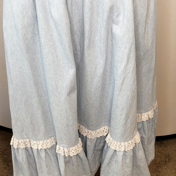 70s Denim Halter Dress Size S Light Wash Eyelet Lace Trim Pockets Milk Maid - Picture 8 of 14